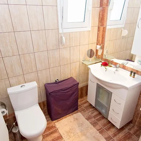 Ortaki Traditional House Holiday home *